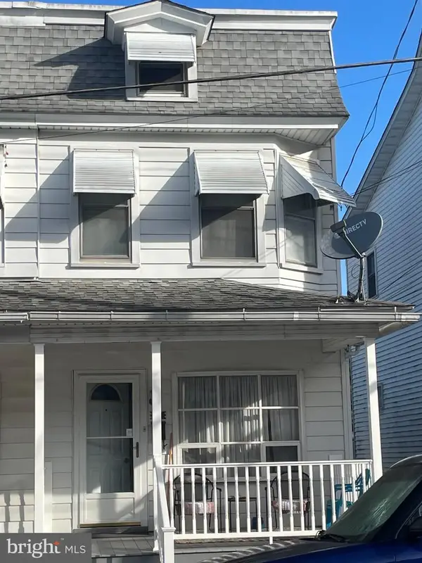 217 E Main St, TREMONT, PA 17981
