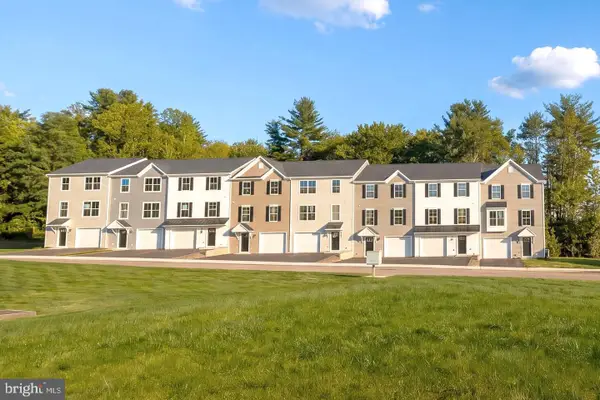 215 Pine Crest Village Dr #lot 15, PINE GROVE, PA 17963