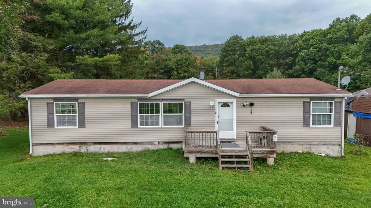 85 Ben Titus Rd, Tamaqua, PA 18252 - #1