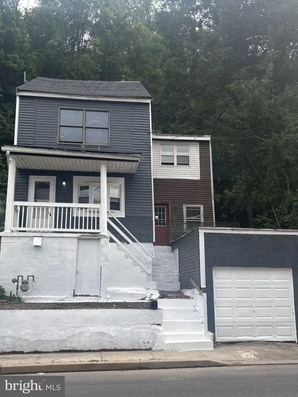 321 Peacock St, POTTSVILLE, PA 17901
