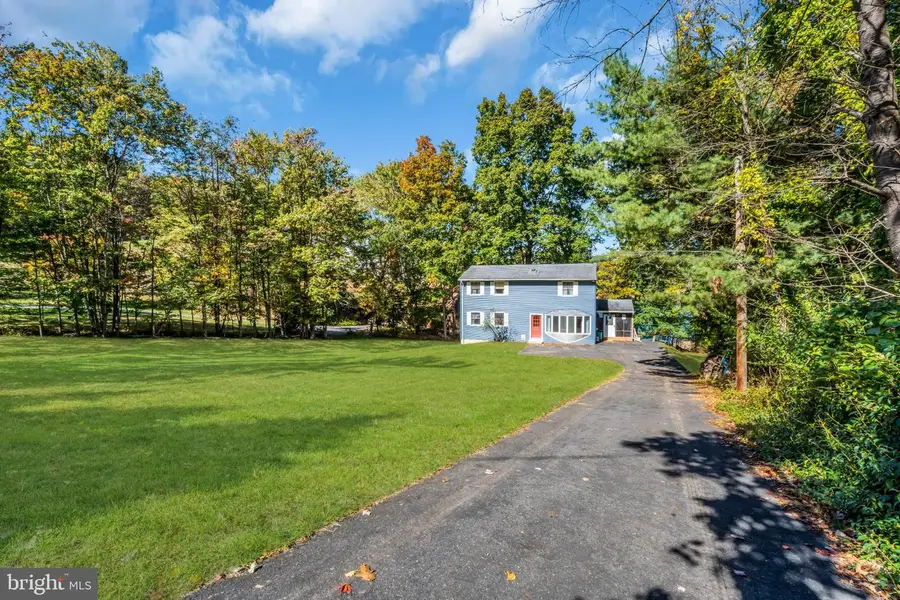 2635 W Wynonah Dr, Auburn, PA 17922 - #2