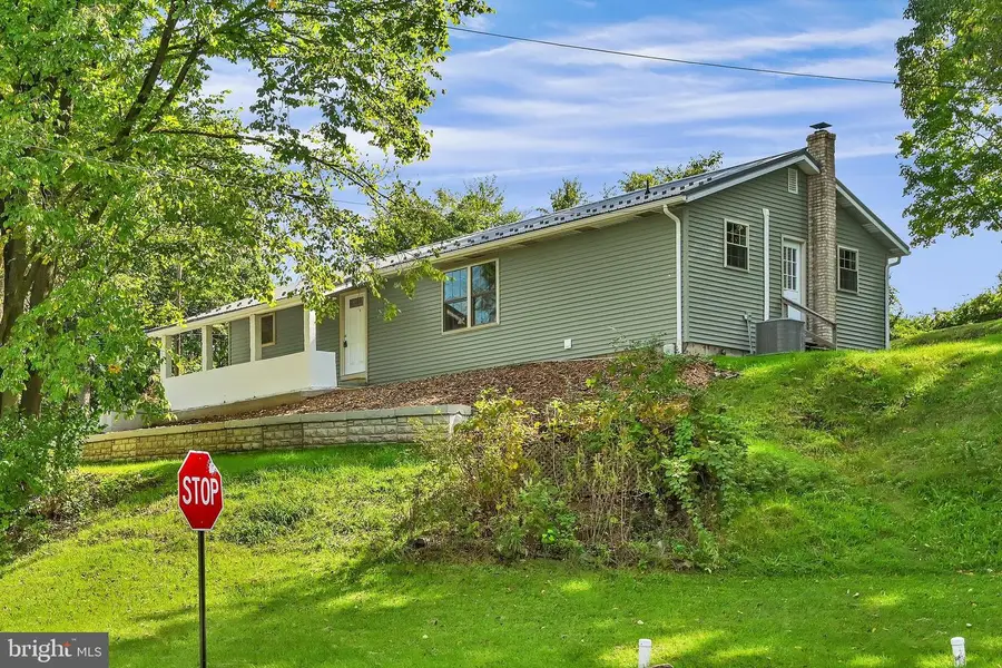 2 Brown Ln, Pine Grove, PA 17963 - #2