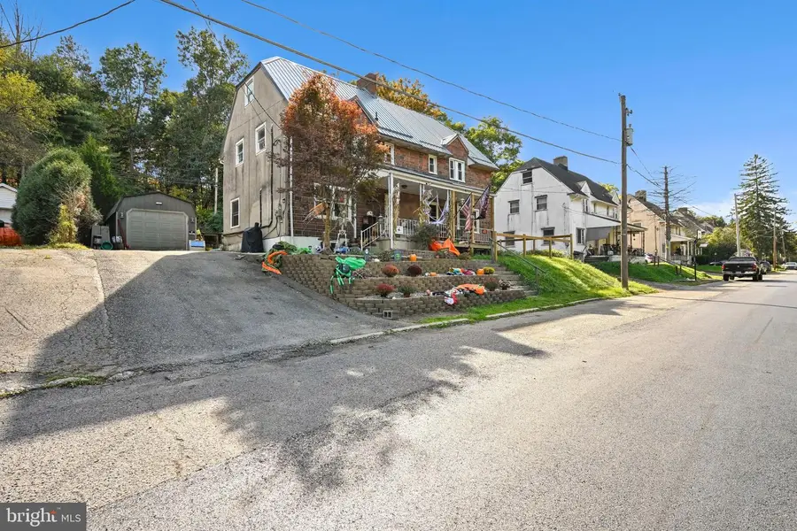 32 E Foster Ave, Coaldale, PA 18218 - #2