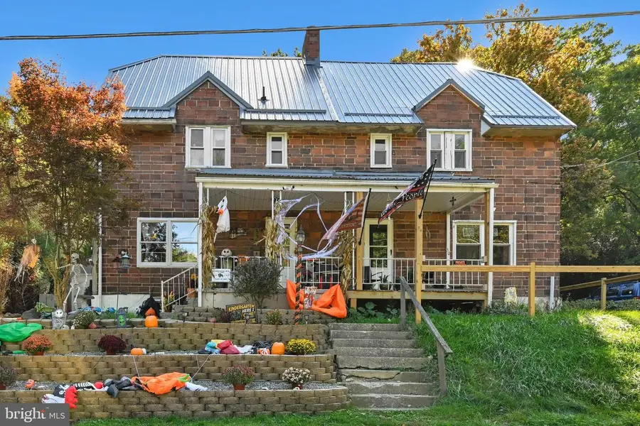 32 E Foster Ave, Coaldale, PA 18218 - #3