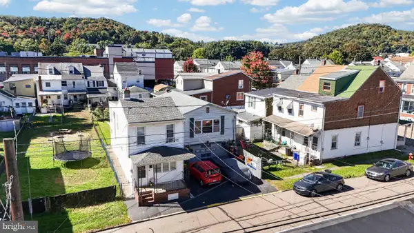 208 S Morris St, SAINT CLAIR, PA 17970