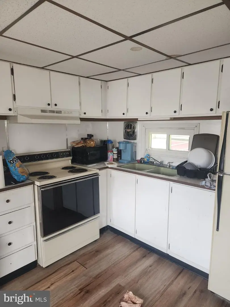 8 S Front St, Saint Clair, PA 17970 - #2