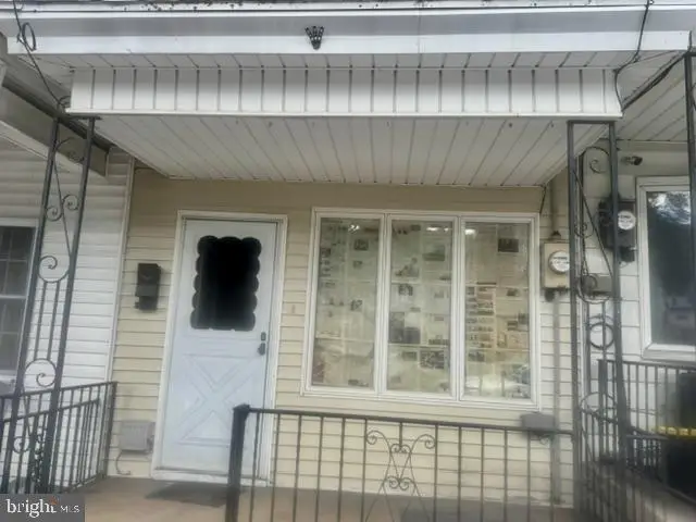 415 W Mahanoy St, Mahanoy City, PA 17948 - #3