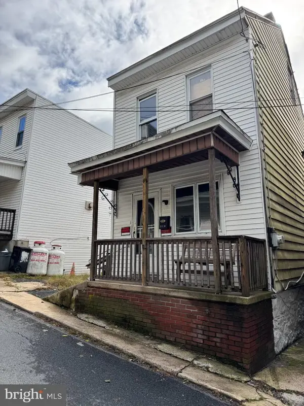 318 W Chester St, SHENANDOAH, PA 17976
