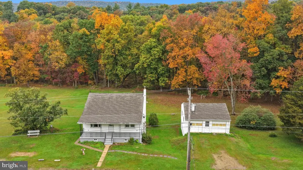 3519 Sweet Arrow Lake Rd, Pine Grove, PA 17963 - #1
