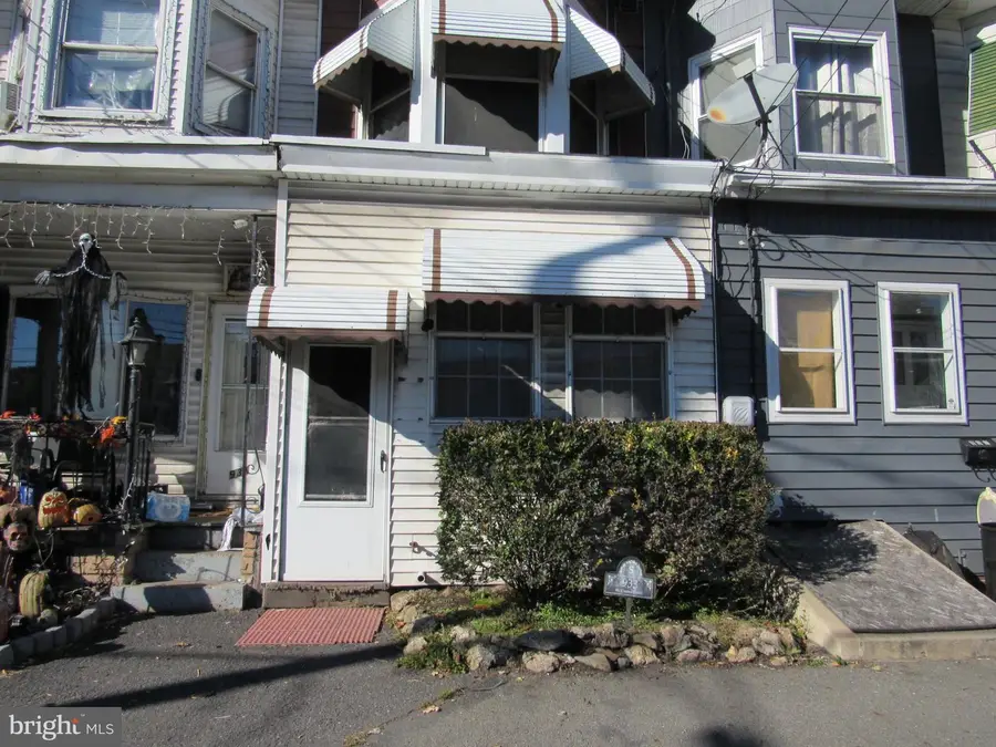933 W Centre St, Mahanoy City, PA 17948 - #2