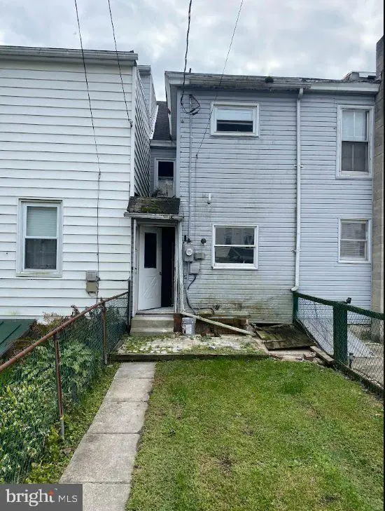 17 W Walnut St, Ashland, PA 17921 - #3