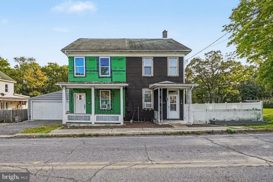 2019 E Center St, Tremont, PA 17981 - #2