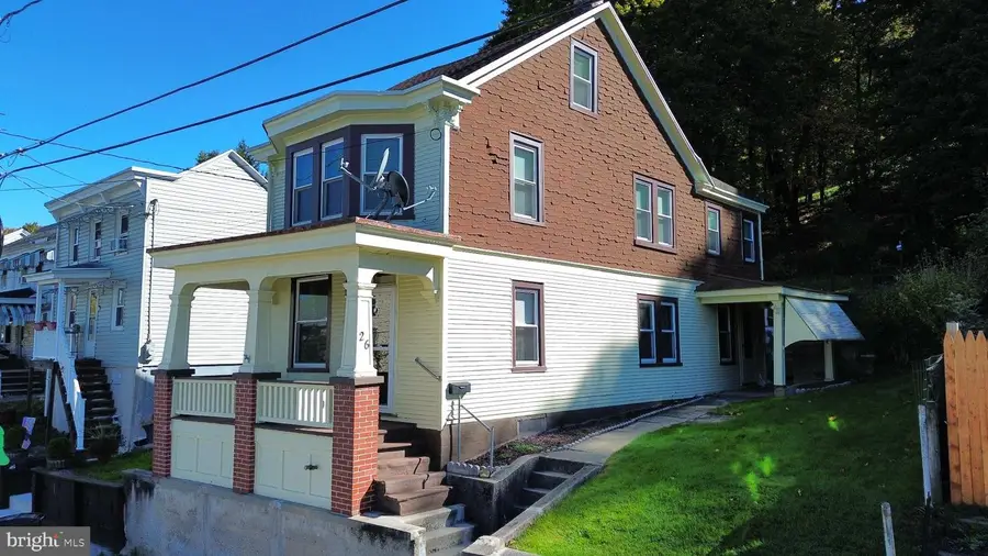 26 W Savory St, Pottsville, PA 17901 - #2