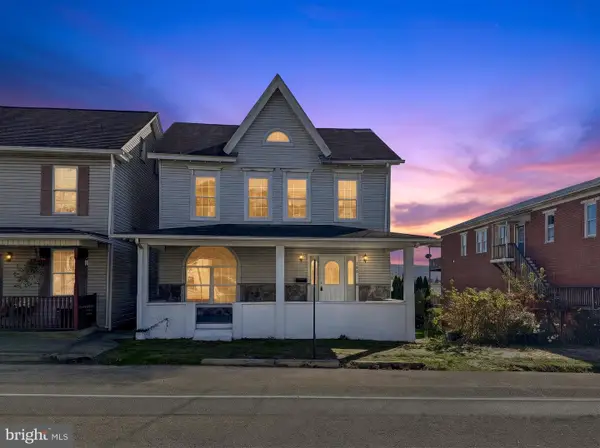 808 E Grand Ave, TOWER CITY, PA 17980