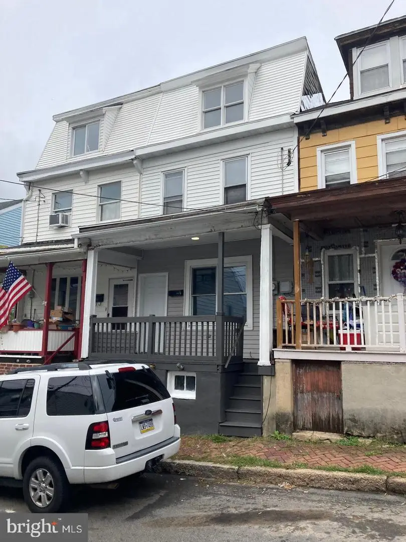 230 Twin St, Minersville, PA 17954 - #2