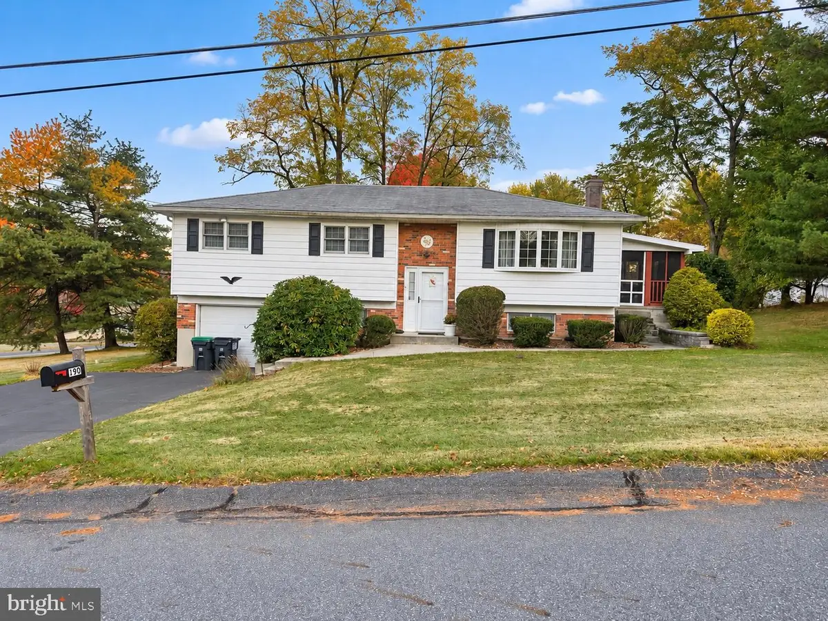 190 Country Hill Rd, Orwigsburg, PA 17961 - #1