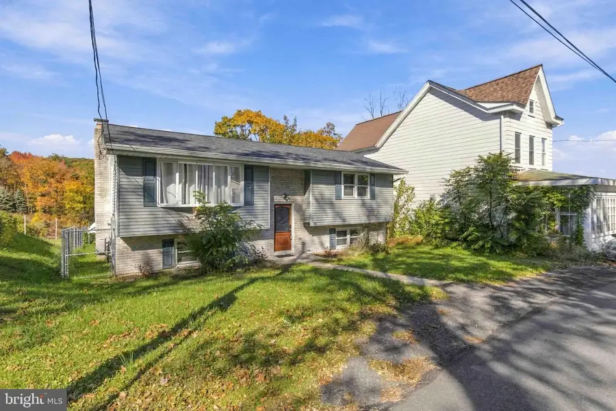 48 Ash St, Cressona, PA 17929 - #3