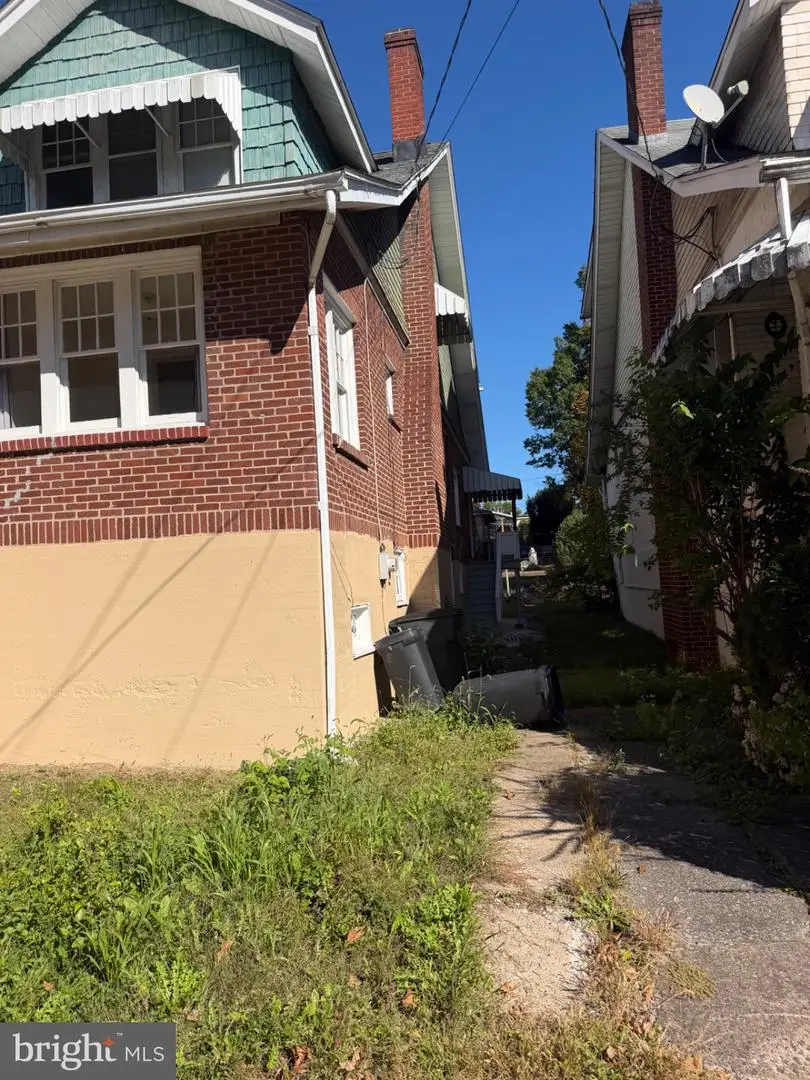 224 N 20th St, Pottsville, PA 17901 - #2
