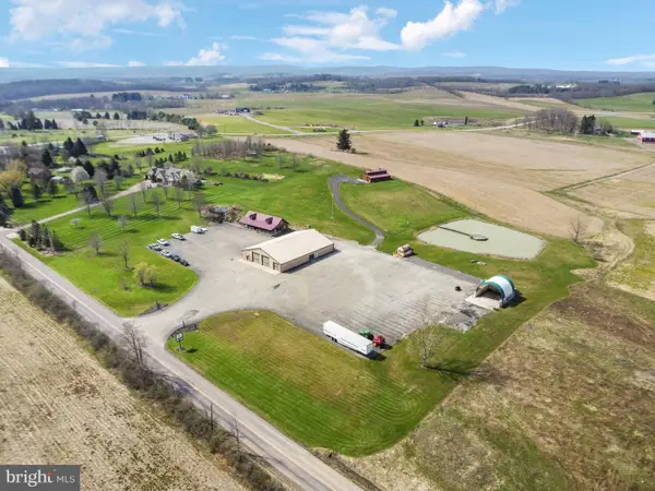 208 W Mud Pike, ROCKWOOD, PA 15557