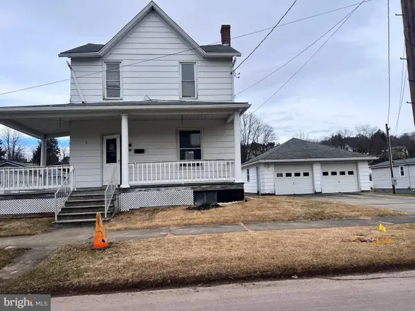 219 Large St, MEYERSDALE, PA 15552