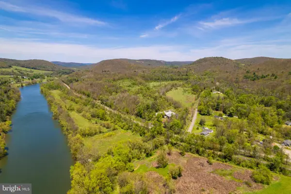 007 State Line Rd, SUSQUEHANNA, PA 18847