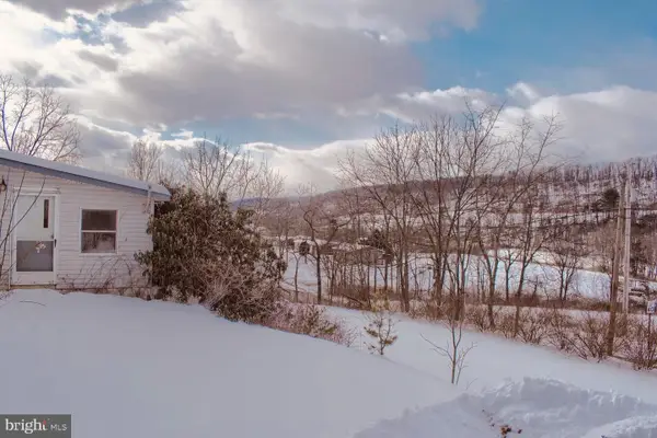 435 Neitz Valley Rd, SELINSGROVE, PA 17870