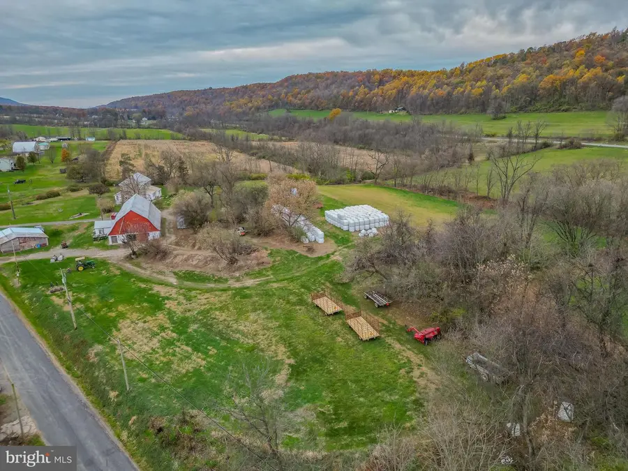 2336 Snyder Ave, Beaver Springs, PA 17812 - #2