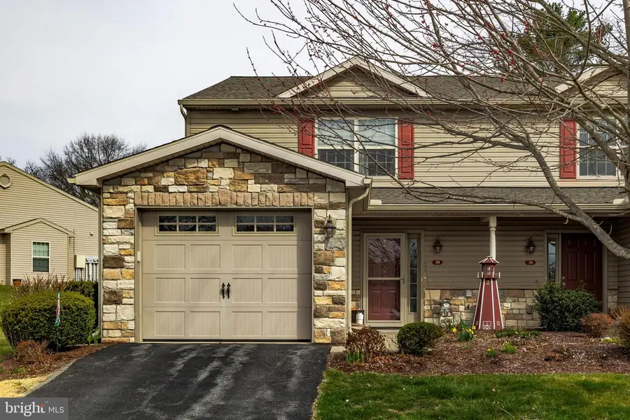 38 N Oakwood Ln, Selinsgrove, PA 17870 - #2