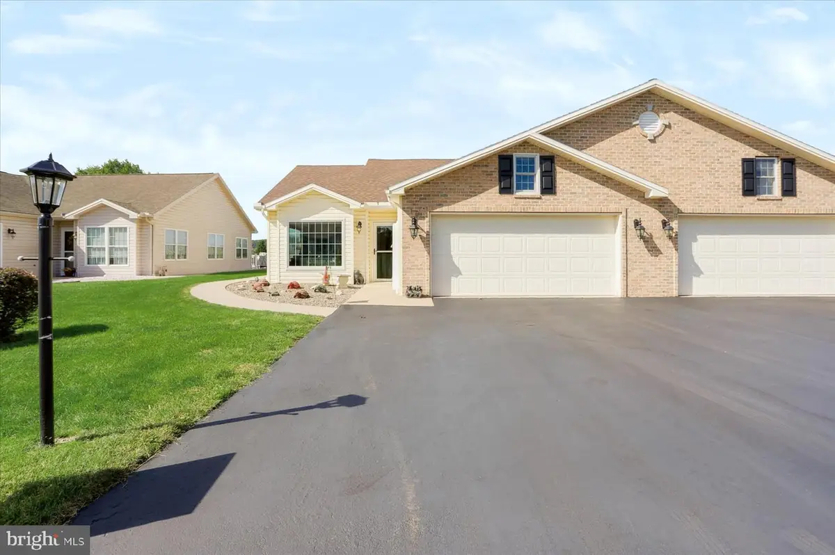 12 Grayson View Ct, Selinsgrove, PA 17870 - #1