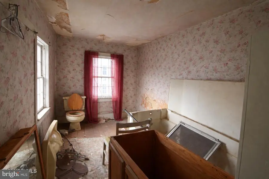 391 Main St, New Columbia, PA 17856 - Image #3