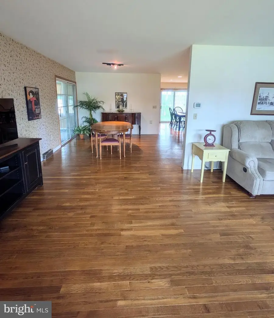 731 St Paul St, Lewisburg, PA 17837 - #3