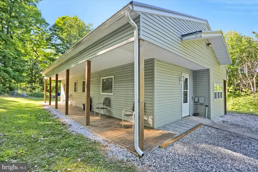 817 Trails End Rd, Millmont, PA 17845 - #2