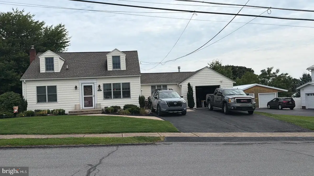 412 Plum St, New Berlin, PA 17855 - #1