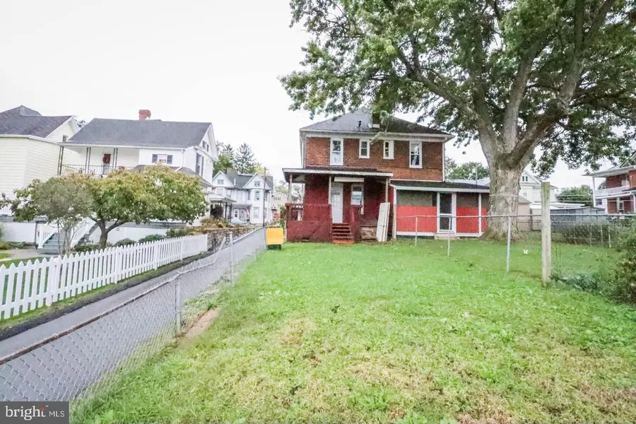 110 N Franklin St, Waynesboro, PA 17268 - #3