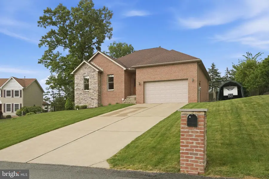 34 Harrington Way, Greensburg, PA 15601 - #2