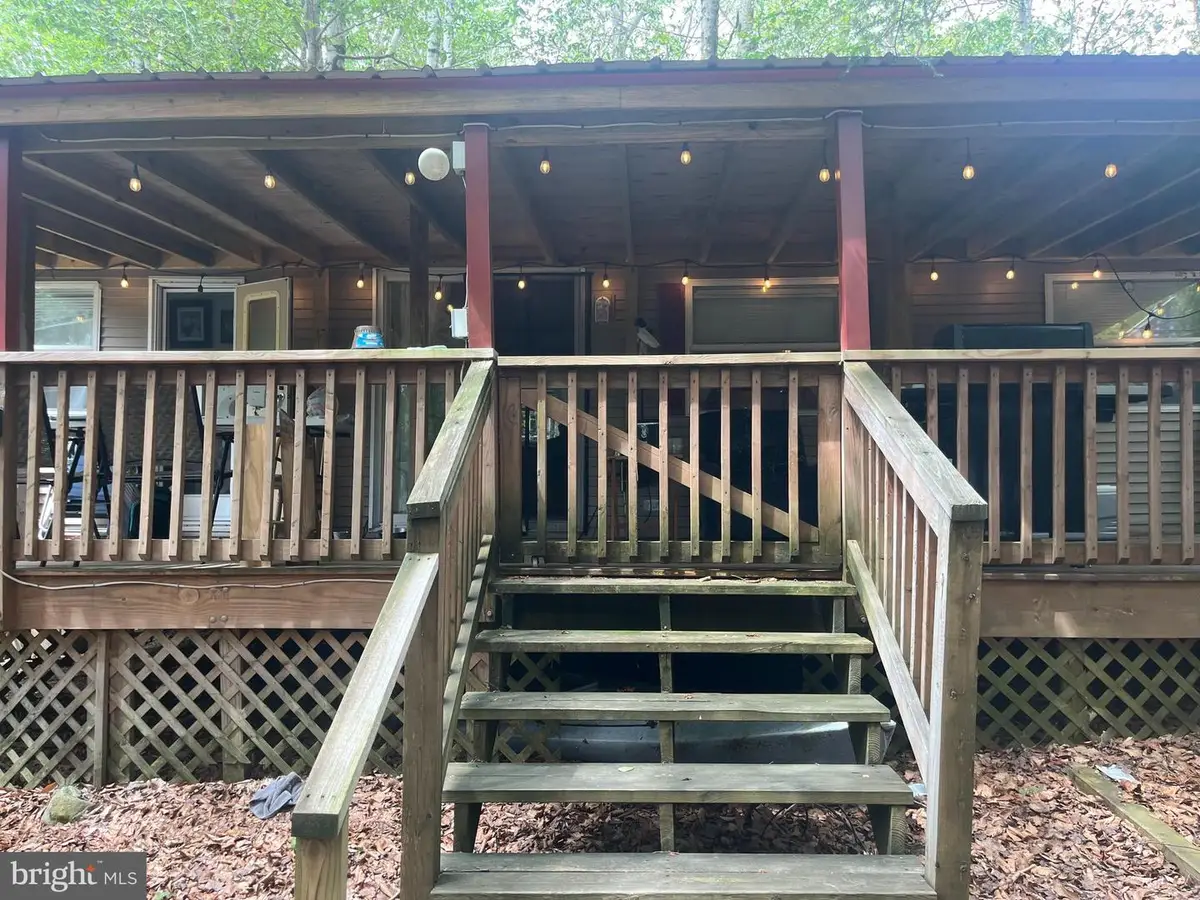 19 Menoken Trl, Newfoundland, PA 18445 - Image #1