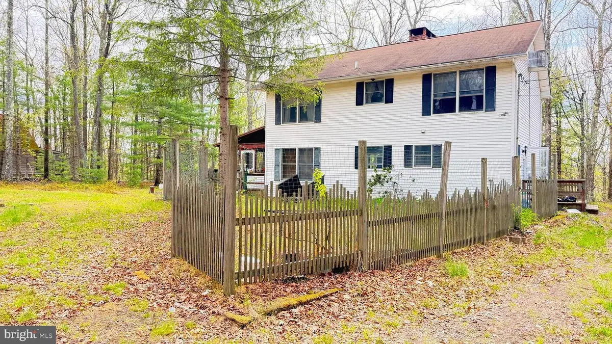 121 Ledgewood Dr, Hawley, PA 18428 - #1