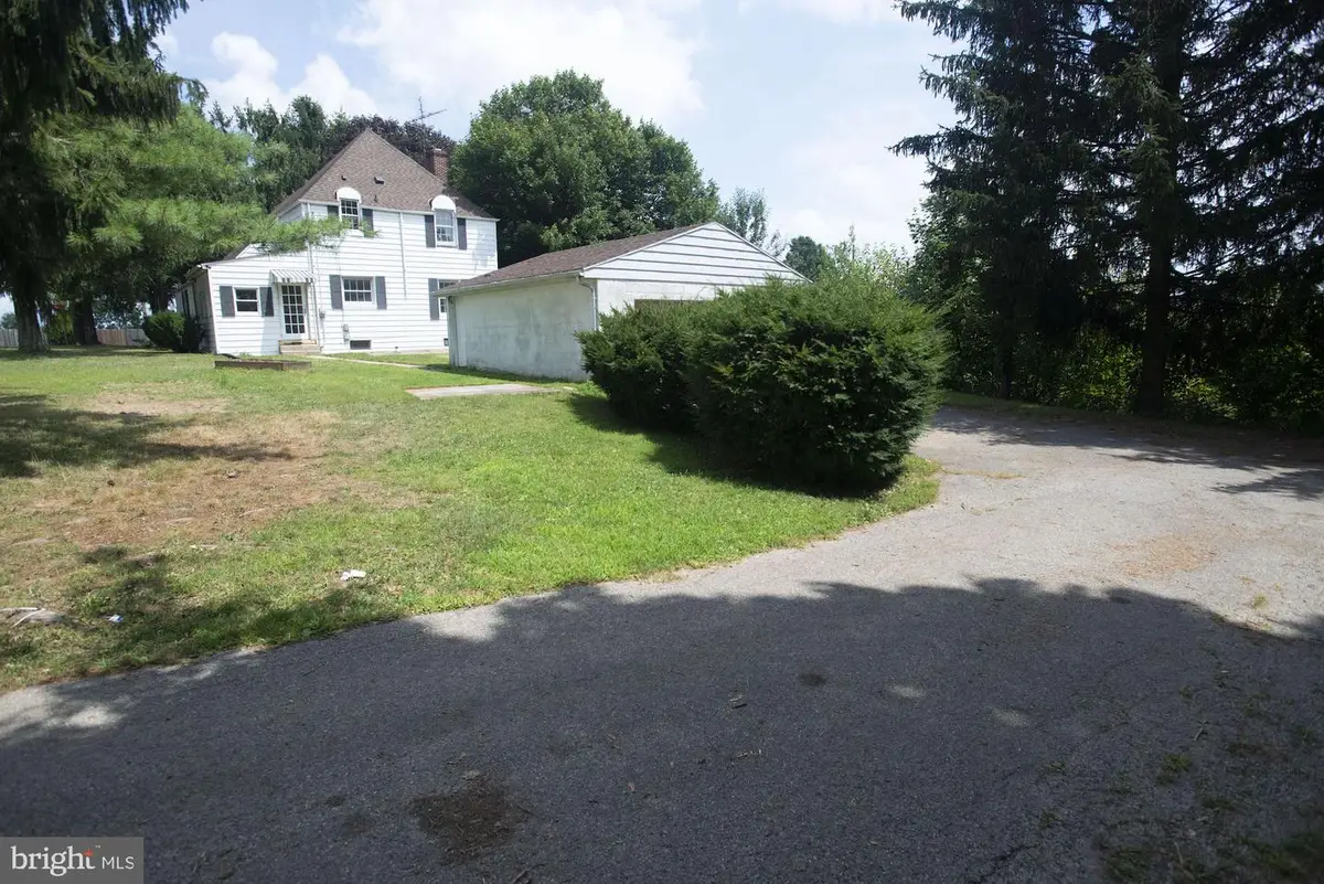 874 & 884 Delta Rd, Red Lion, PA 17356 - #1