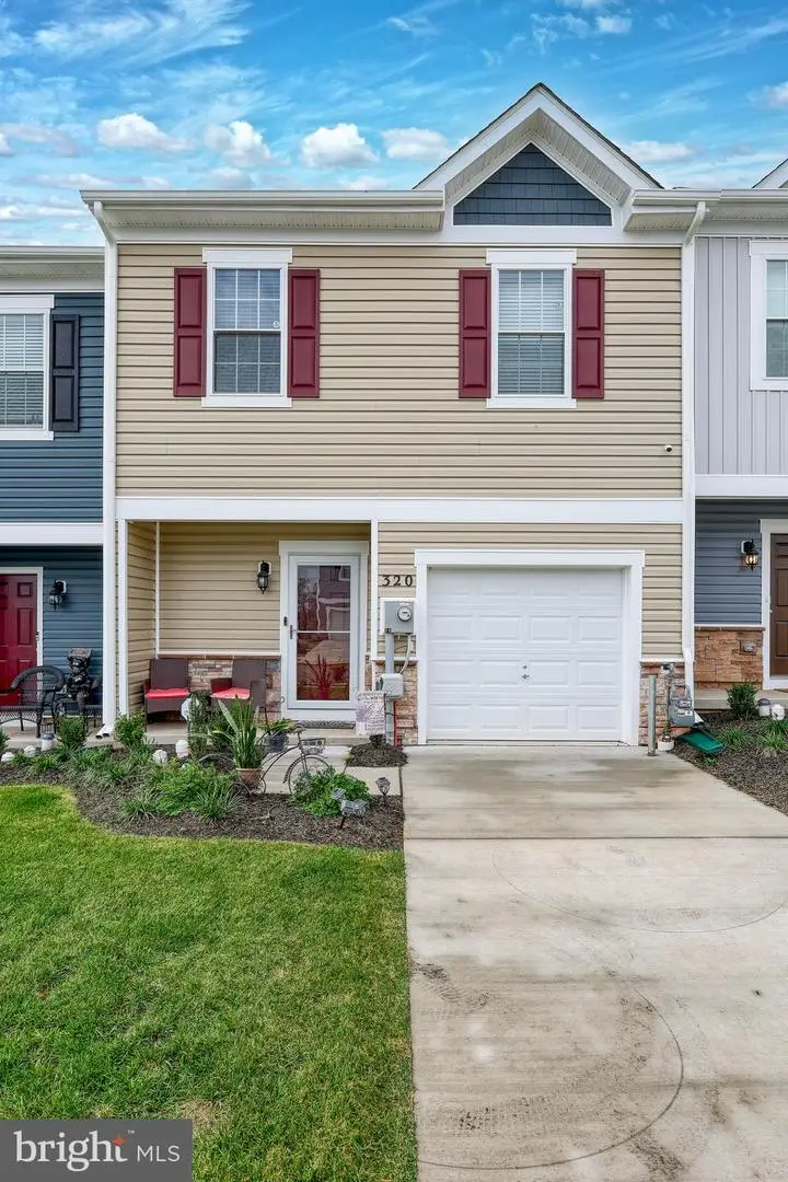 320 Locust Run Dr, York, PA 17404 - Image #1