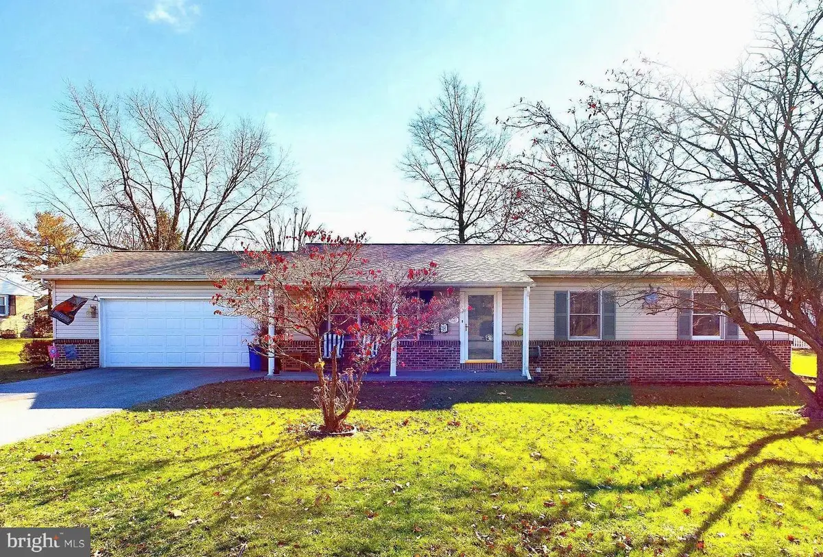 2440 Brougher Ln, York, PA 17408 - Image #1