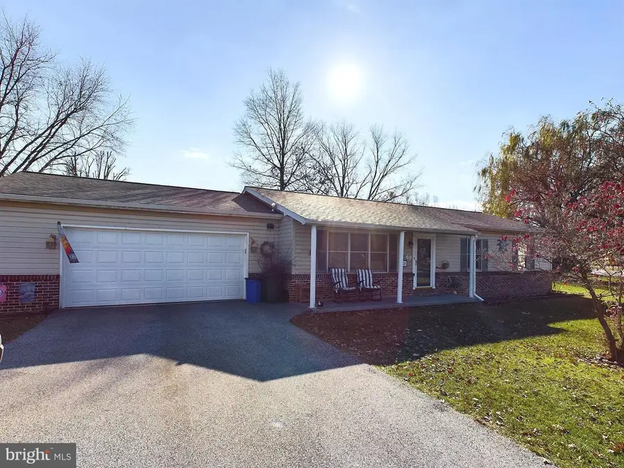 2440 Brougher Ln, York, PA 17408 - Image #3