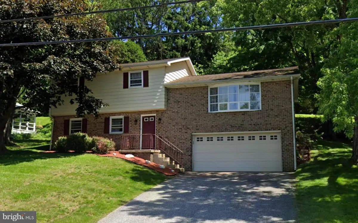 362 Allegheny Dr, York, PA 17402 - Image #1