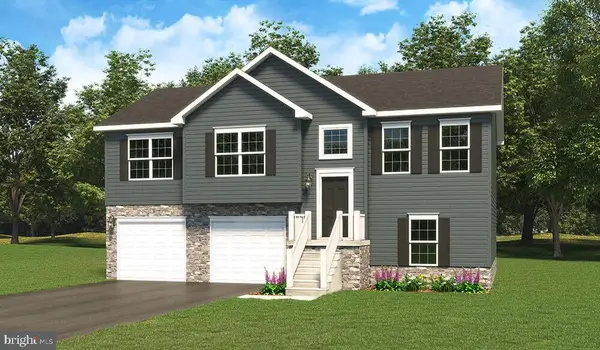 22 Meadow Ln #19, HANOVER, PA 17331