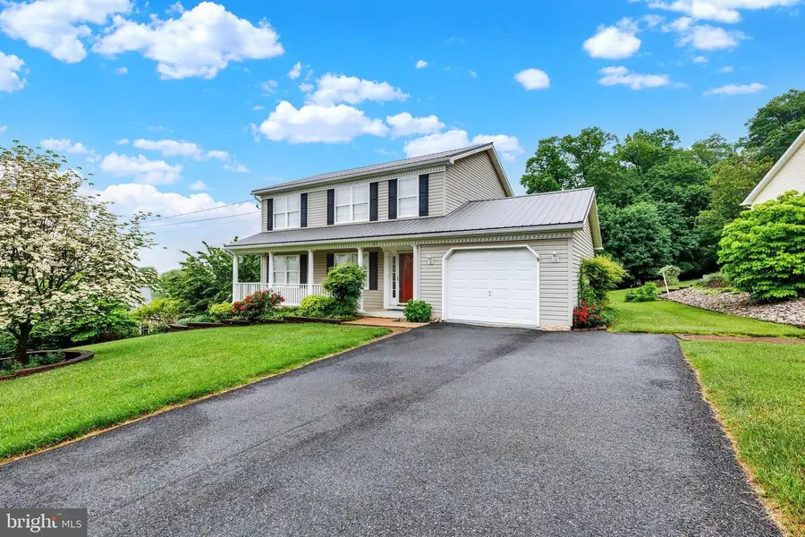 57 Pendyrus St, Delta, PA 17314 - Image #2