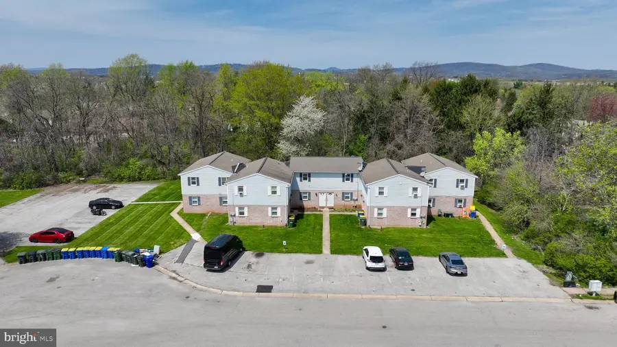 3711-ab Tiffany Dr, Dover, PA 17315 - Image #2