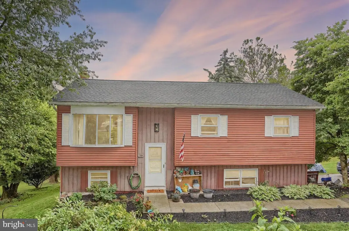 30 Highland Cir, Etters, PA 17319 - Image #1