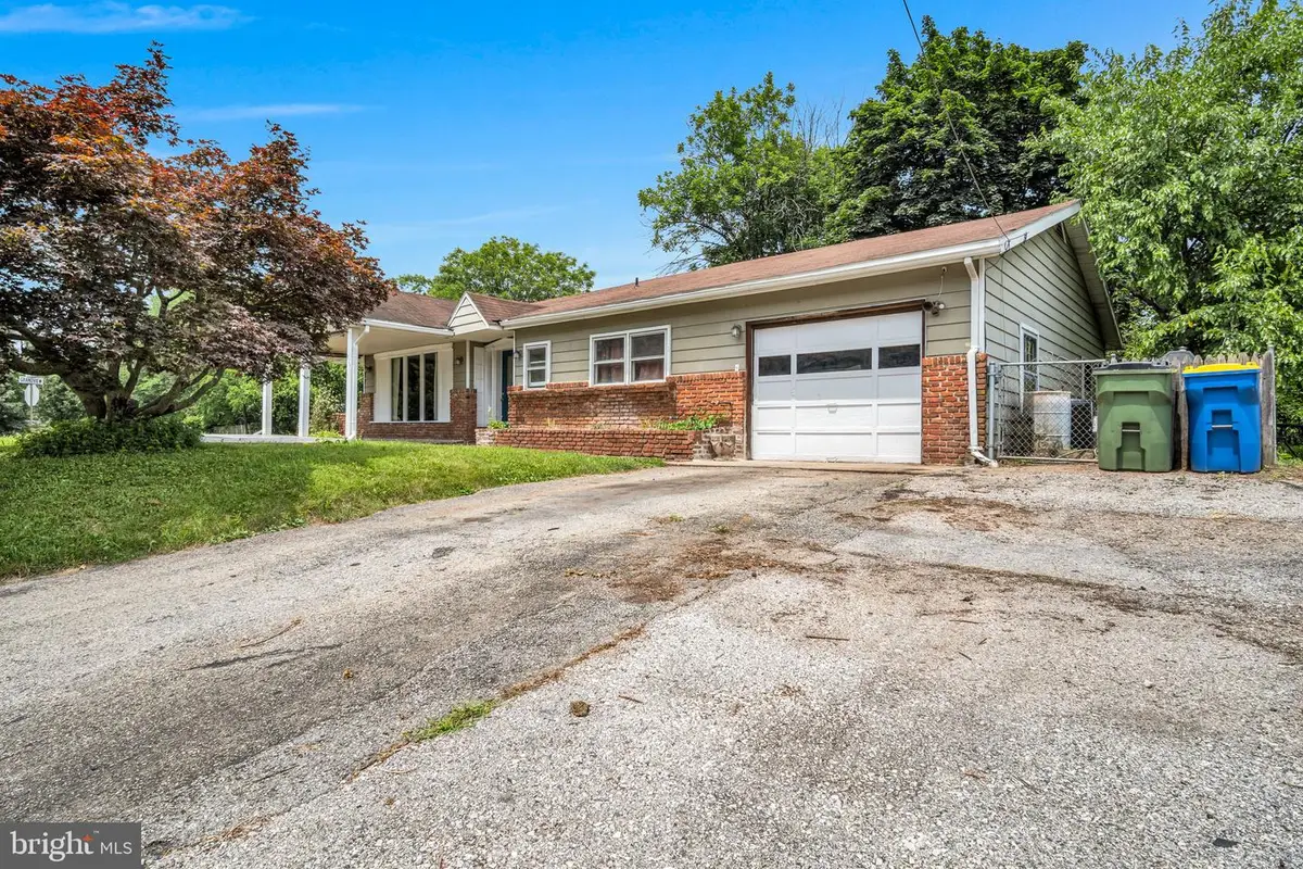 2261 Pine Rd, York, PA 17408 - Image #1