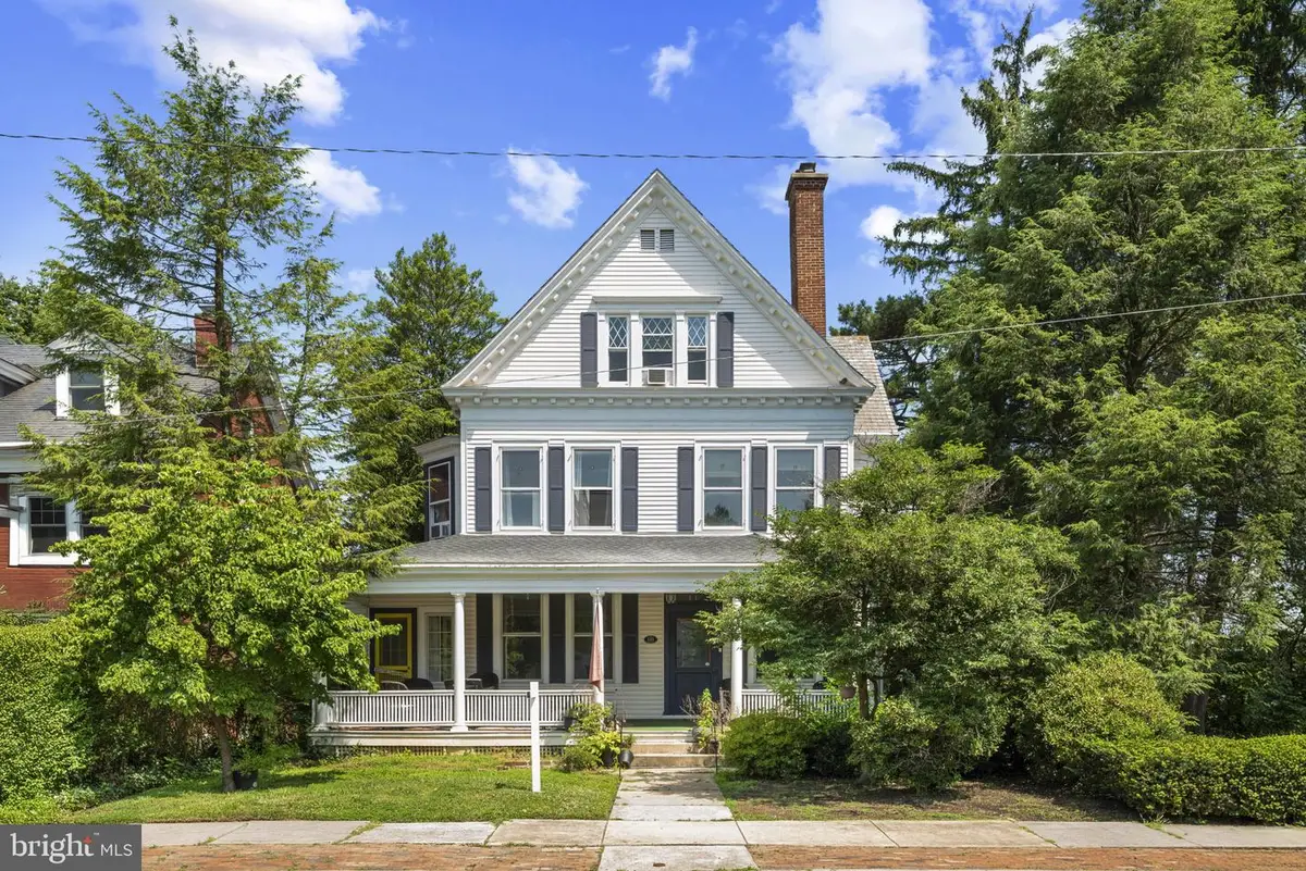 121 W Springettsbury Ave, York, PA 17403 - Image #1