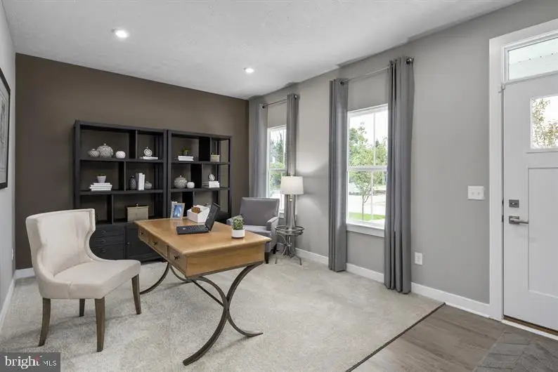 3400 Fox Pointe Ln, York, PA 17404 - Image #2