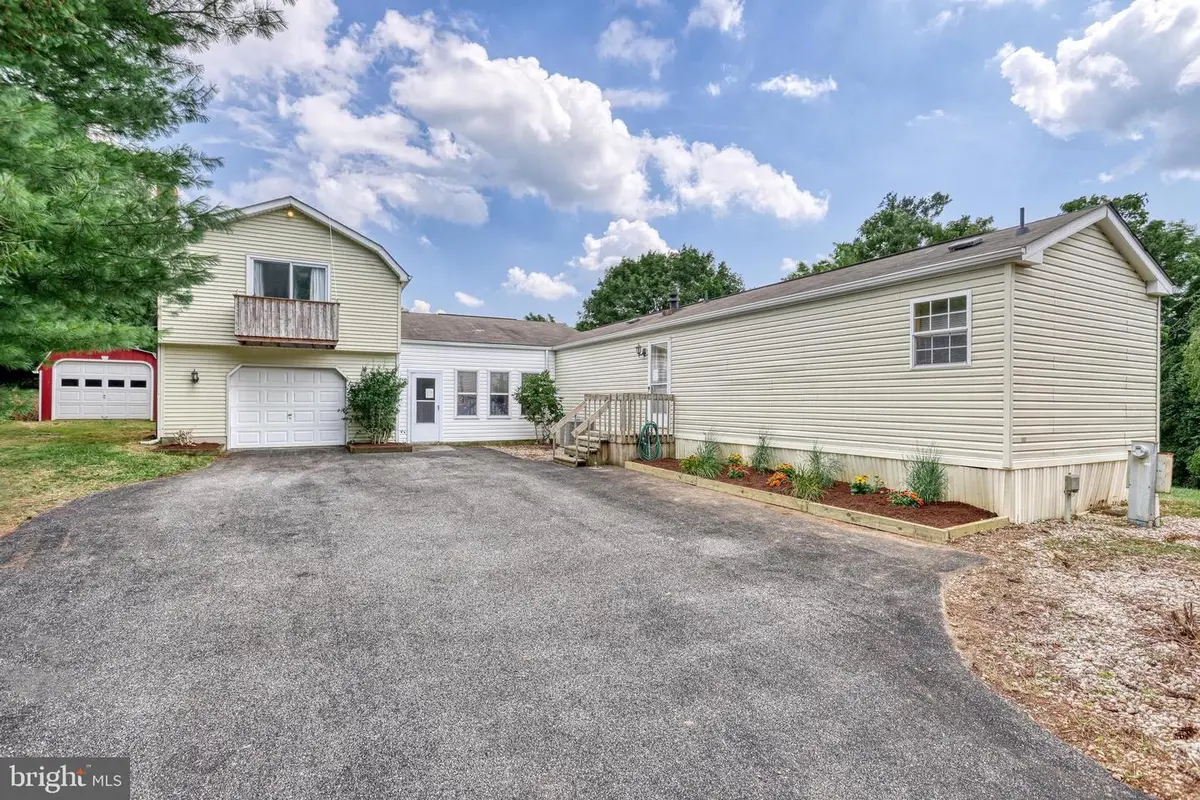 13859 Ebaugh Rd, Stewartstown, PA 17363 - Image #1